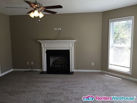 3rd image of 5988 Bayside Dr