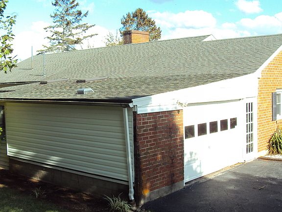 4th image of 18 Crimson Ln