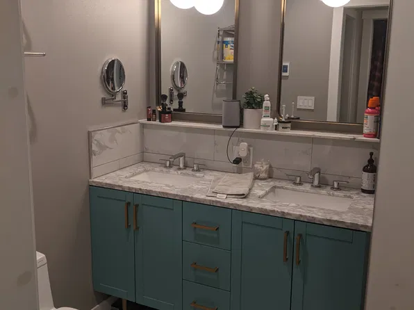 13563 Linden Ave N Unit B111, Seattle, WA 98133