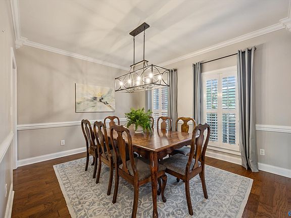 3rd image of 2902 Winterberry Way SE