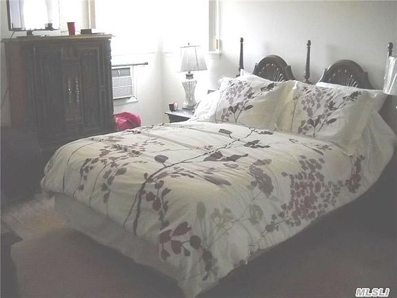 5th image of 68 Jewel St