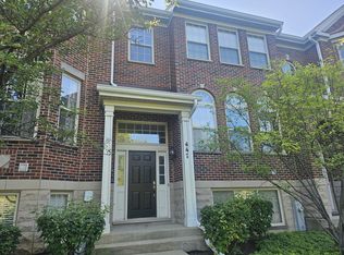 447 Prestwick Ln, Wheeling, IL 60090