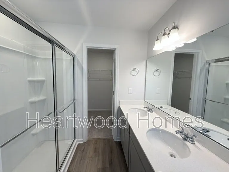 807 Coburg Ln — Photo 31