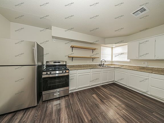 5th image of 3201 SW 49th St