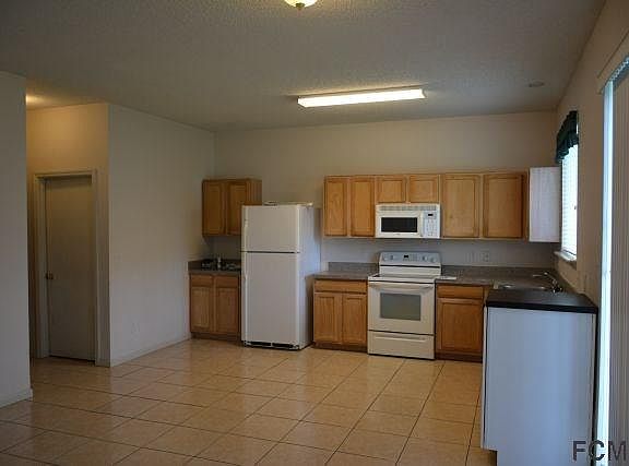 5th image of 15 Richardson Dr