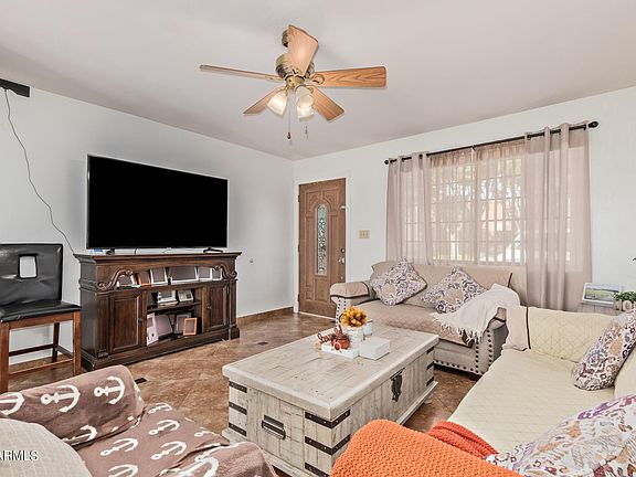 4th image of 8707 W CAMPBELL Avenue
