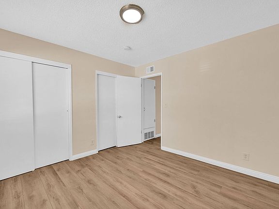 2nd image of 411 W Lohart Ave APT 2
