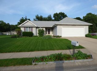 50640 Goldenview Dr, Granger, IN 46530