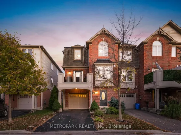 38 Gleave Ter, Milton, ON L9T 7B5