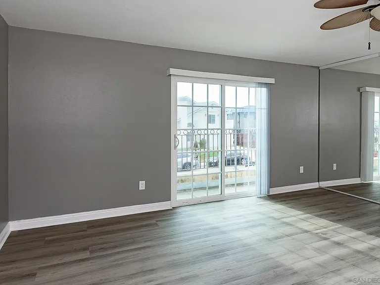 1045 Fuchsia Ln — Photo 19