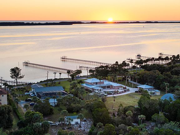 5th image of 3101 S Indian River Drive