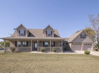 373 Kings Trace Dr, Berea, KY 40403