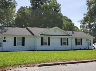 207 W Noble St, Selma, NC 27576