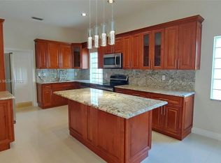 1340 NW 167th Ave, Pembroke Pines, FL 33028