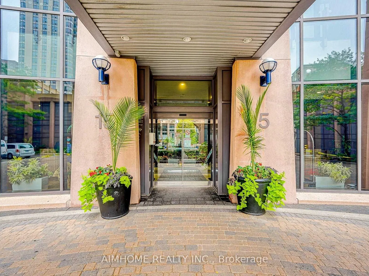2 bed, $2,600 — Photo 2