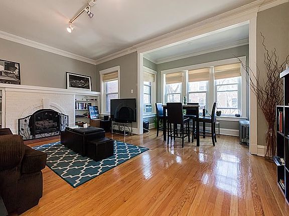 3rd image of 5956 N Glenwood Ave #2
