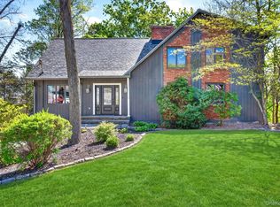 40 Brentwood Drive, Poughkeepsie, NY 12603