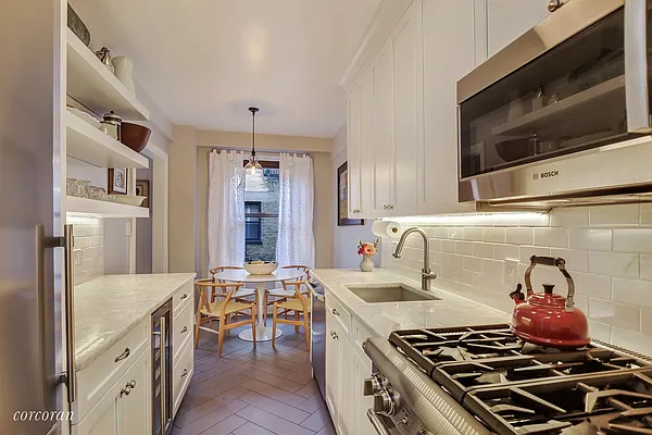 Sold by Corcoran | media 3