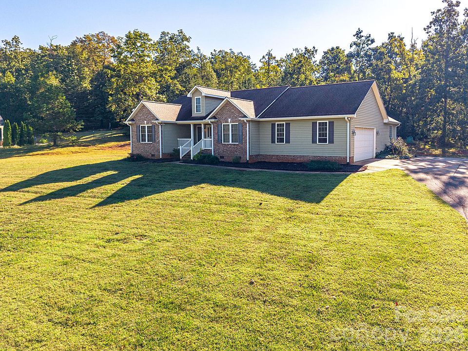 1st image of 4252 Goodson Rd