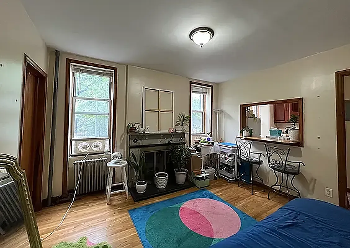 455 West 48th Street — Photo 2