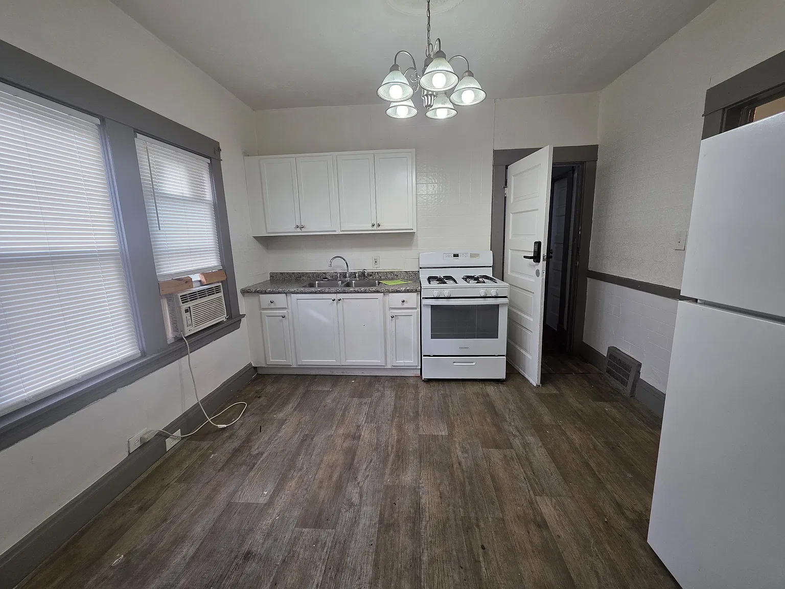 2 bed, 804 sqft, $849 — Photo 4