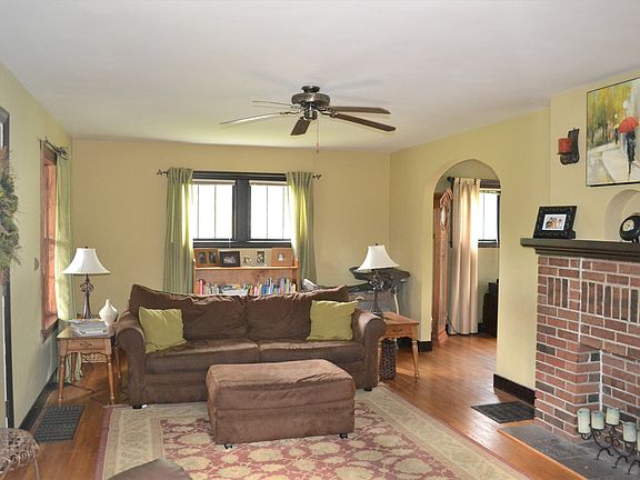 4th image of 598 Clifton Blvd