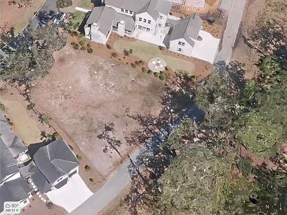 3rd image of 225 Vinson Rd