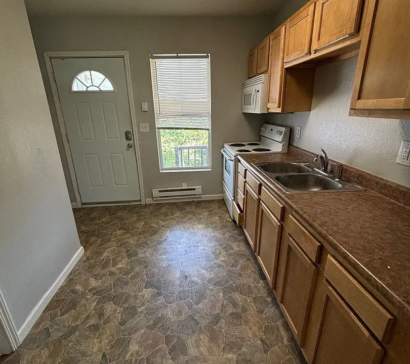 1300 N Granville Ave