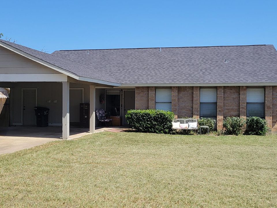 1st image of 700 San Mario Ct #B
