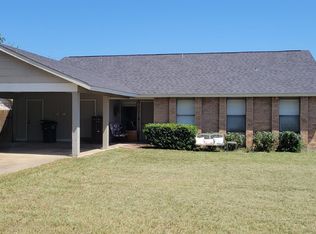 700 San Mario Ct #B, College Station, TX 77845
