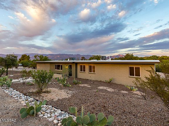 2nd image of 10402 E Calle Del Este