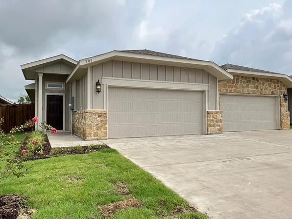709 Blackland Dr, Venus, TX 76084