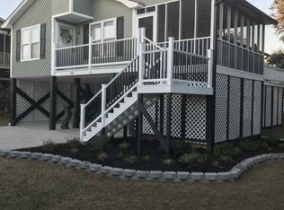 910 Salt Pl, Murrells Inlet, SC 29576