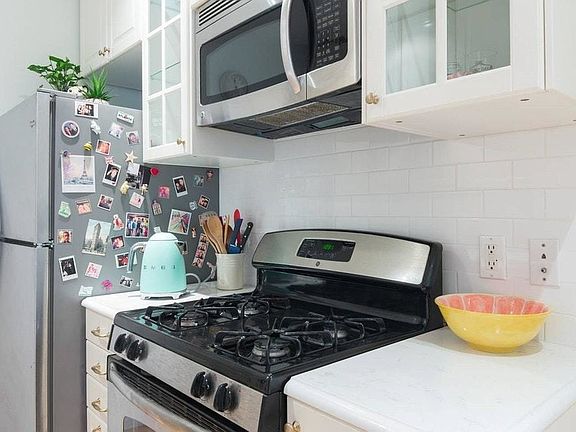 5th image of 936 Fulton St #D3
