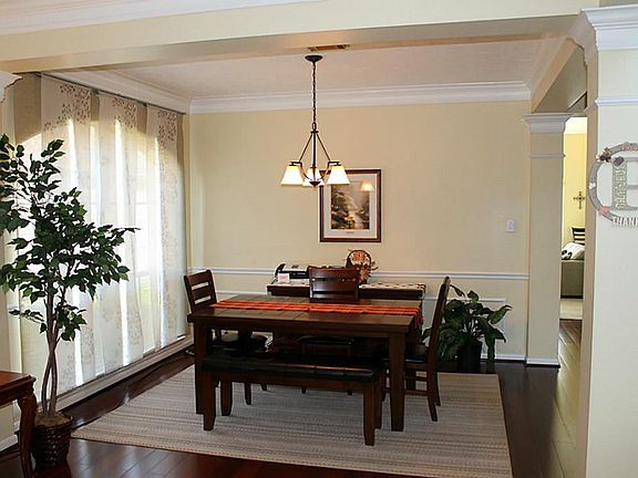 3rd image of 4227 Lakeshore Forest Dr