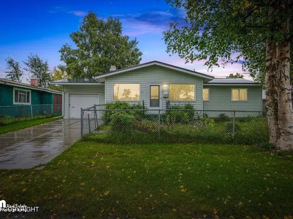 8211 Del St, Anchorage, AK 99502