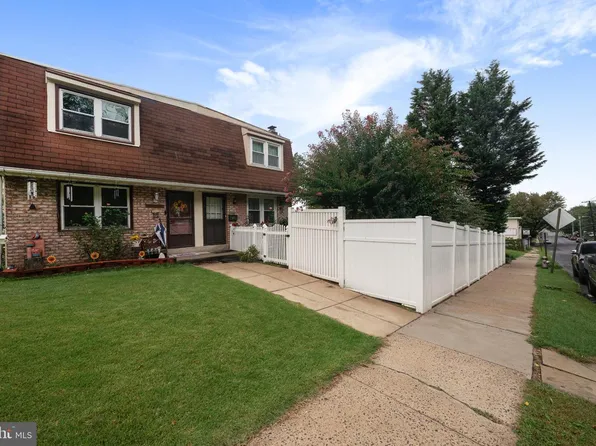 1126 N Front St, Reading, PA 19601