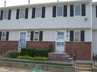 41 Dale Ave APT F, Johnston, RI 02919