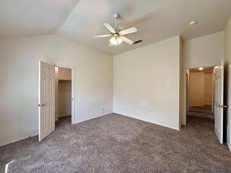 4201 Alleeta Dr — Photo 23