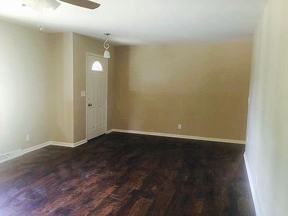 3rd image of 113 Bernadette Dr