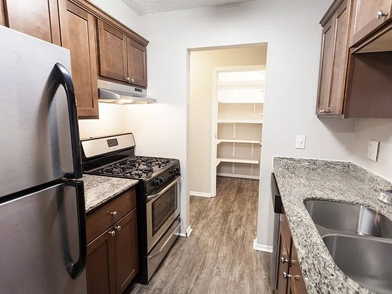 P2 Kitchen storage