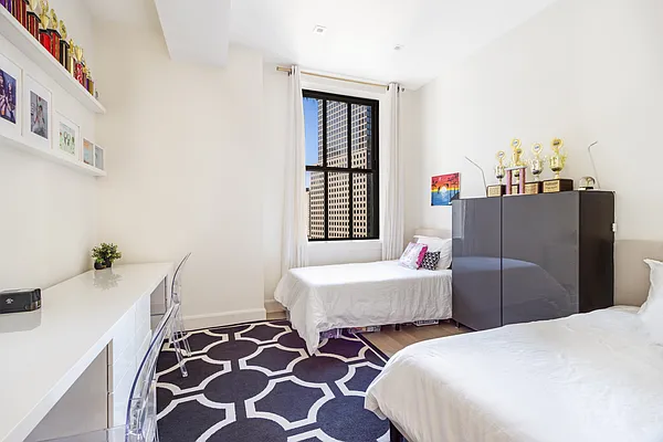 Rented by Compass | media 26