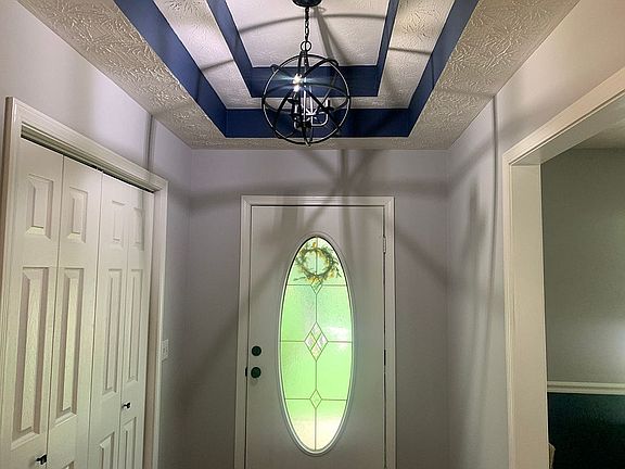 Foyer Entry