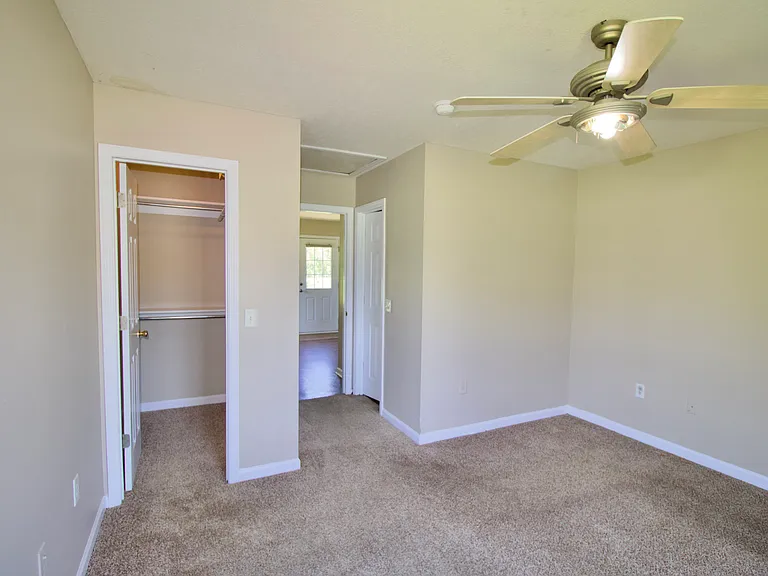 2102 Gabbies Run — Photo 6