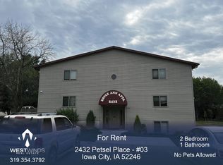 2432 Petsel Pl UNIT 3, Iowa City, IA 52246