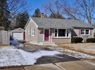 2219 Colorado Ave, Rockford, IL