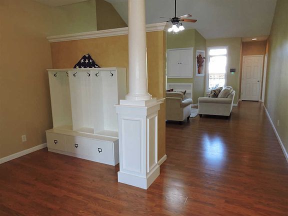 4th image of 19129 Southampton Dr