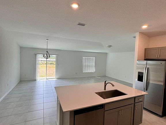 2nd image of 785 Worlington Lane