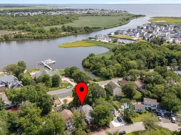 57 Central Avenue, Waretown, NJ 08758