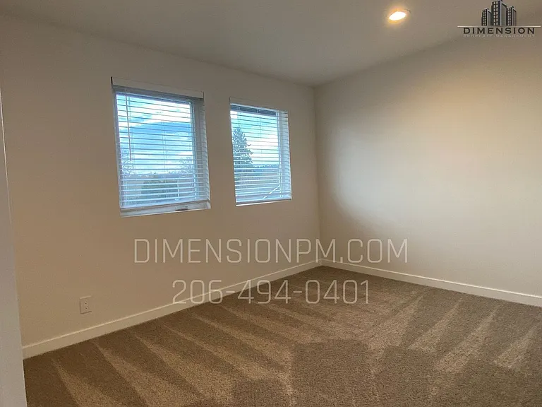 2025 M St NE — Photo 31